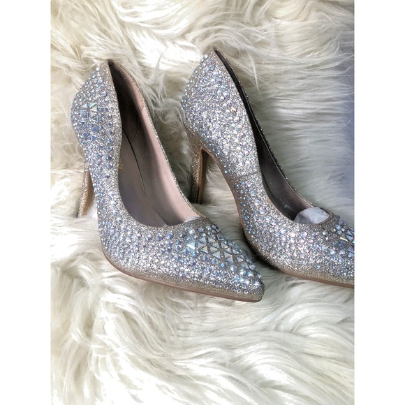 Forever-Women Event 94 Champagne Glitter Stilettoes  PUMP BRAND NEW SIZE 6 - Picture 1 of 13